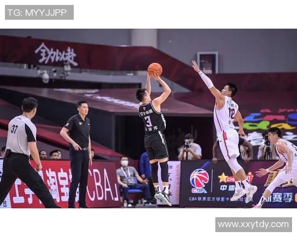 深圳网球队与武汉网球队对决分析:力量与技术的较量与启示 深圳网球队与武汉网球队对决分析:力量与技术的较量与启示